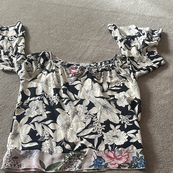 Jade Tops - Jade Floral Off-Shoulder Blouse in Cream and Black